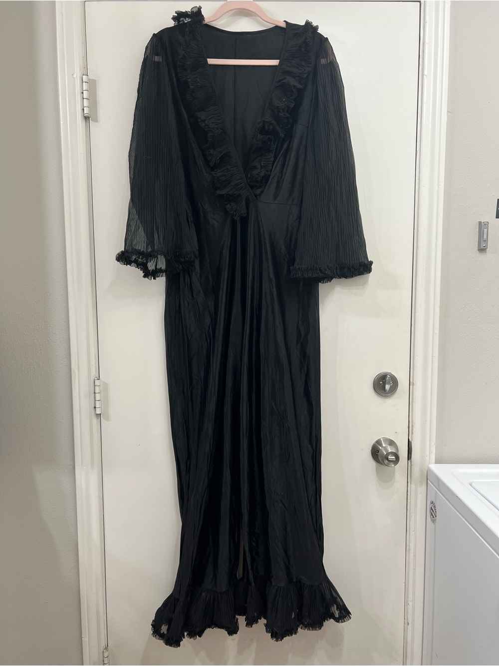 Vintage Black Peignoir Style  Jumpsuit Lounge Nightie Size 40/42 Ruffles Deep V